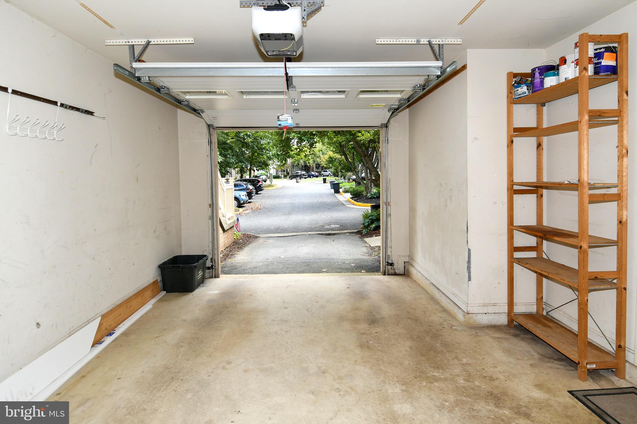 RESTON - Residential Lease