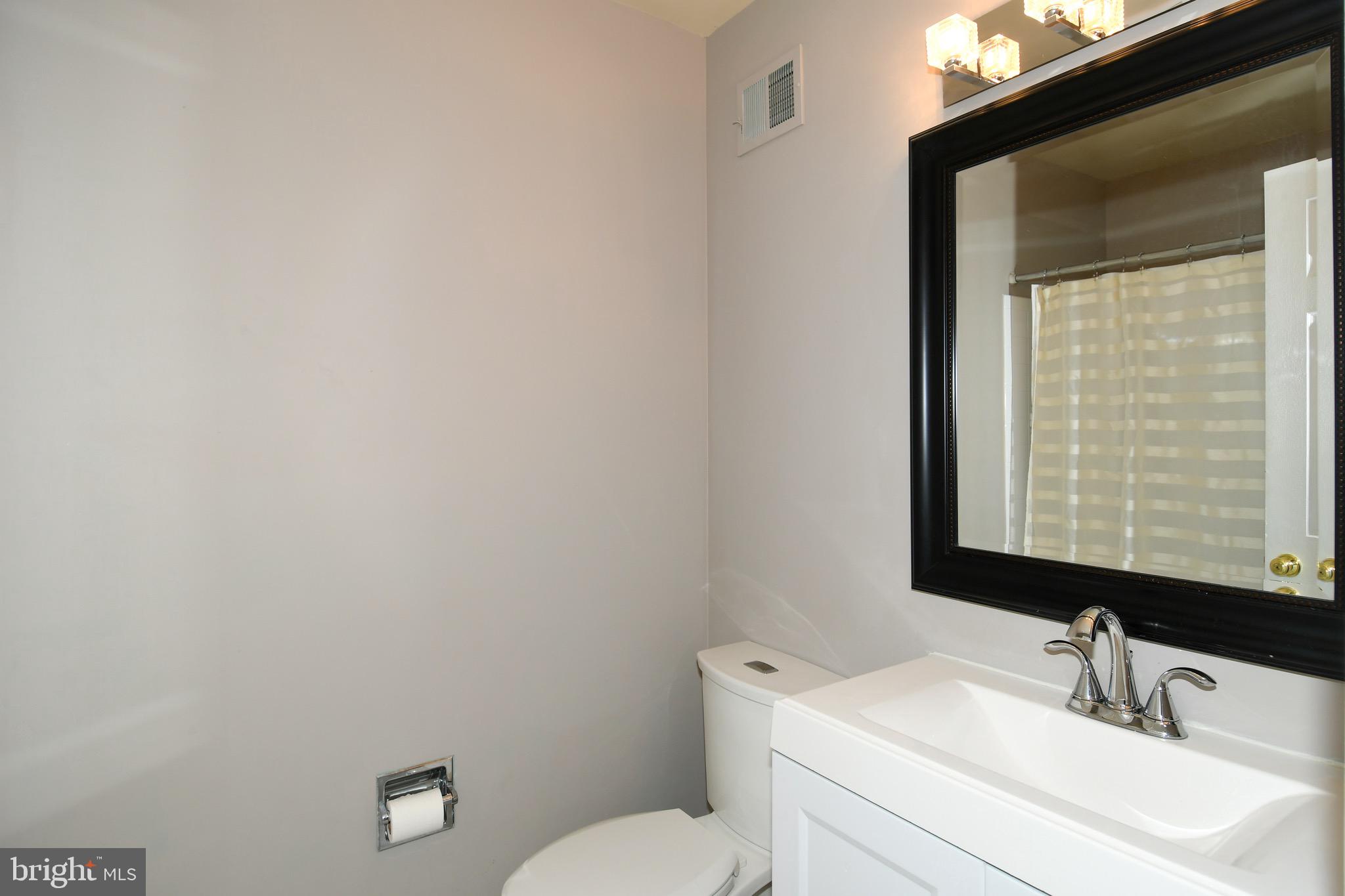 RESTON - Residential Lease