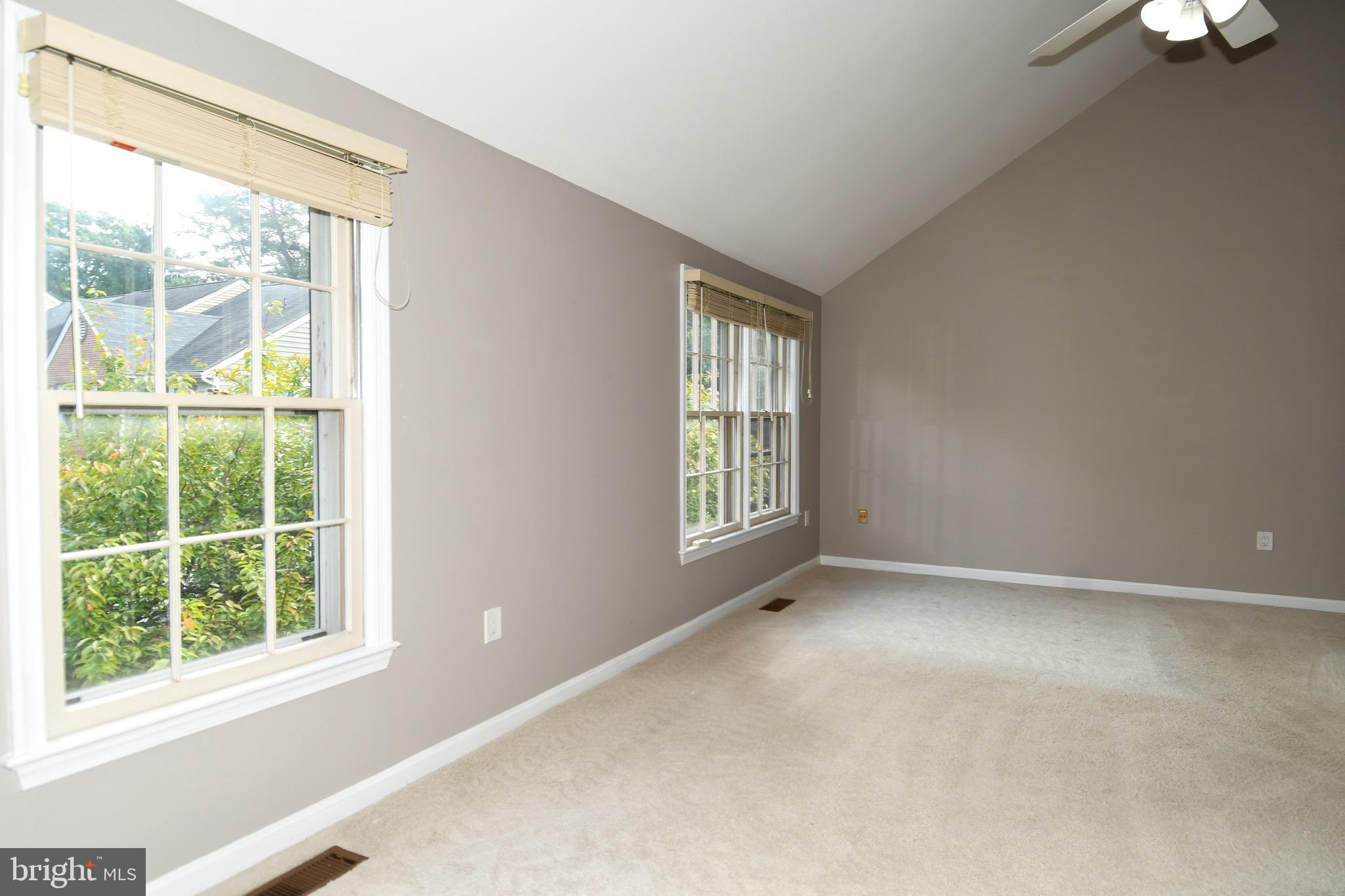 RESTON - Residential Lease