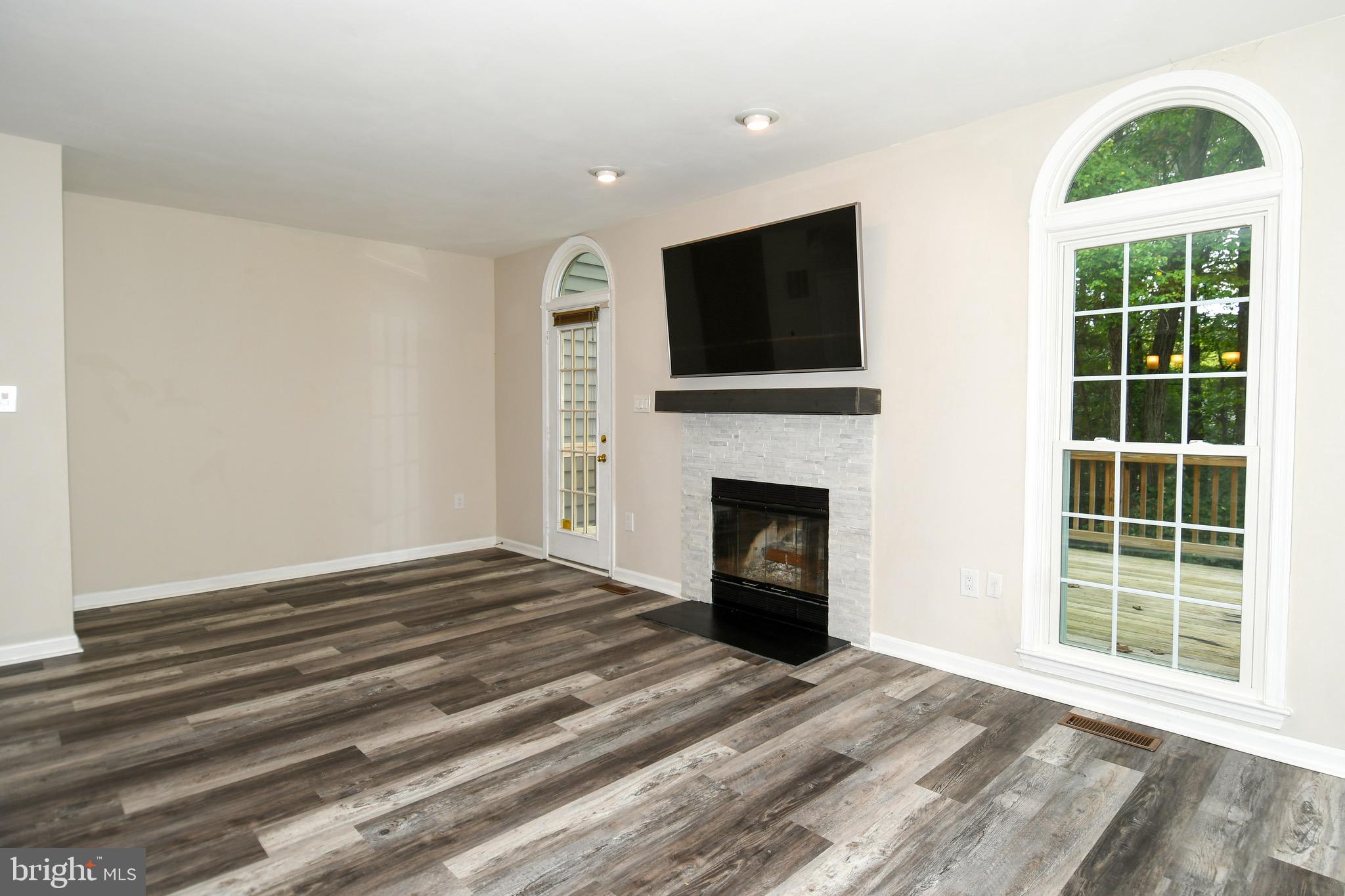 RESTON - Residential Lease