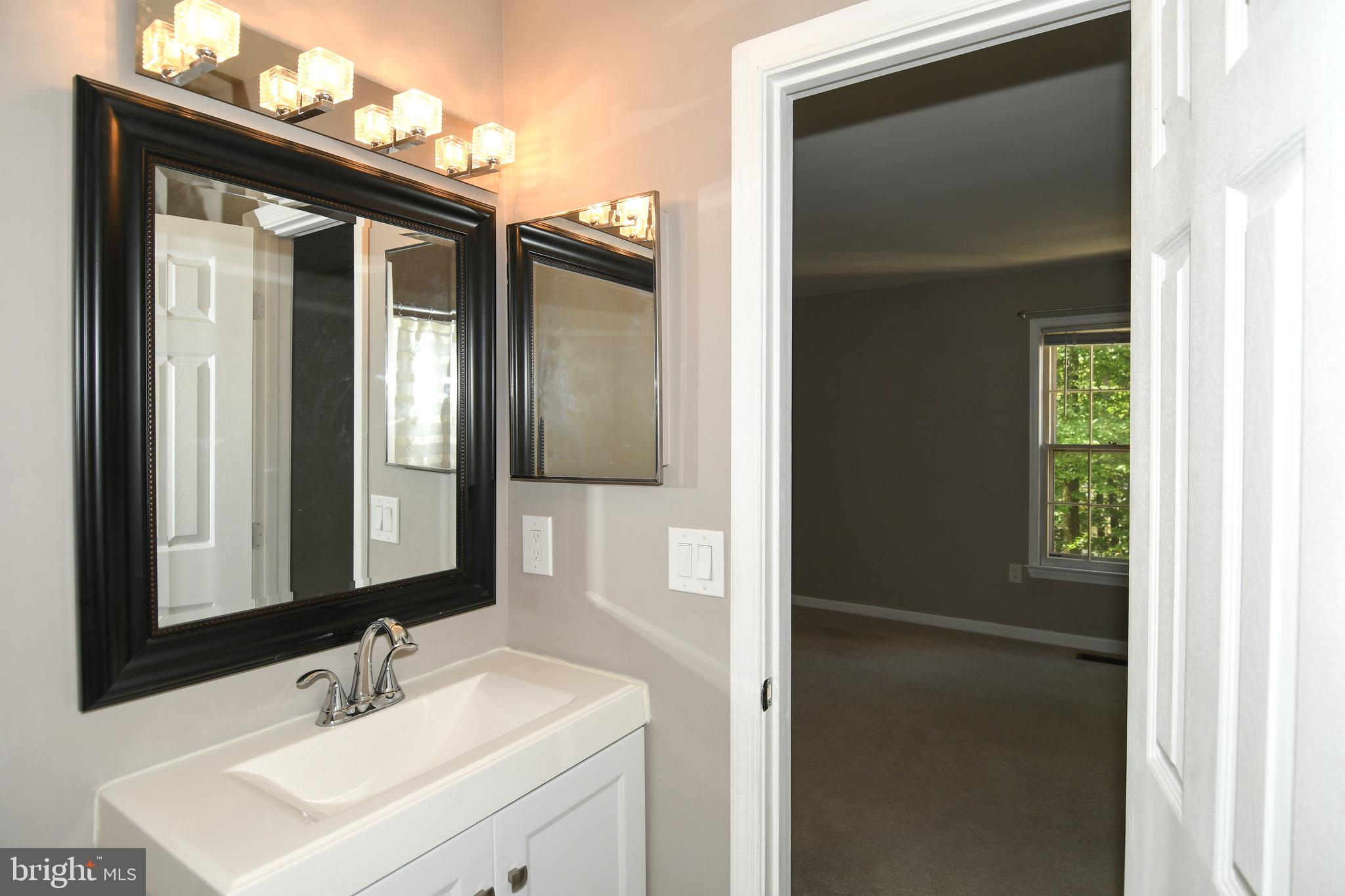 RESTON - Residential Lease