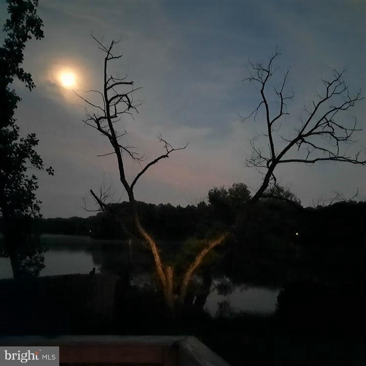 LAKE LAND OR - Residential