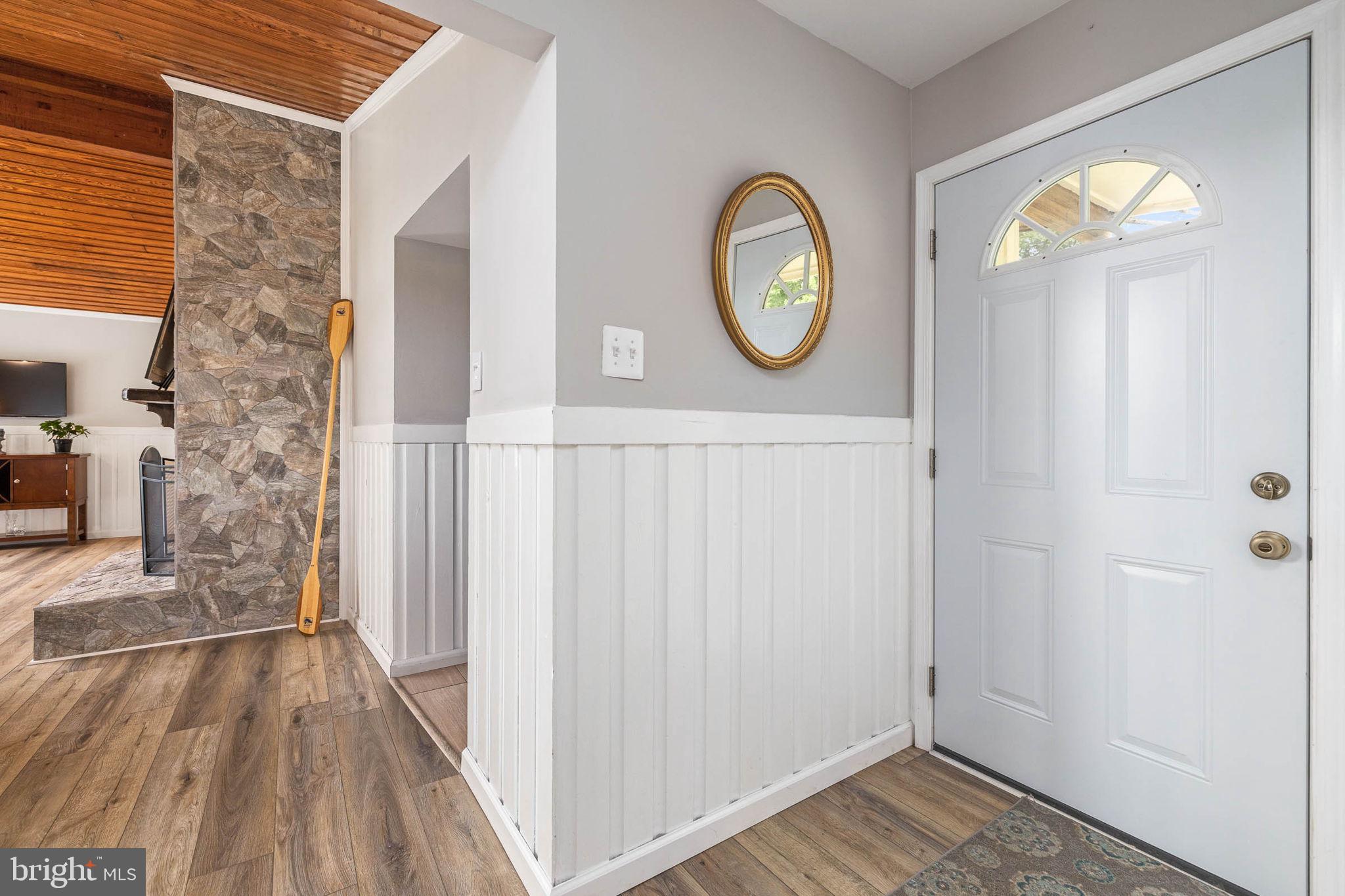 LAKE LAND OR - Residential