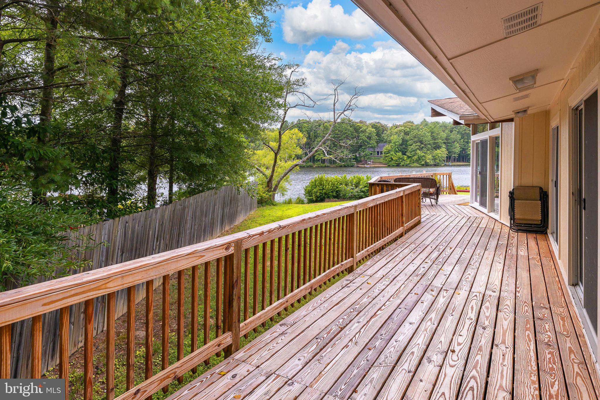 LAKE LAND OR - Residential