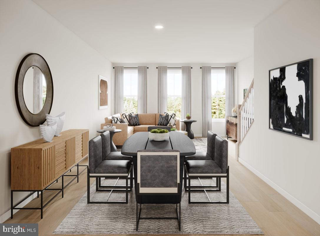 25031 PESELBY SQUARE