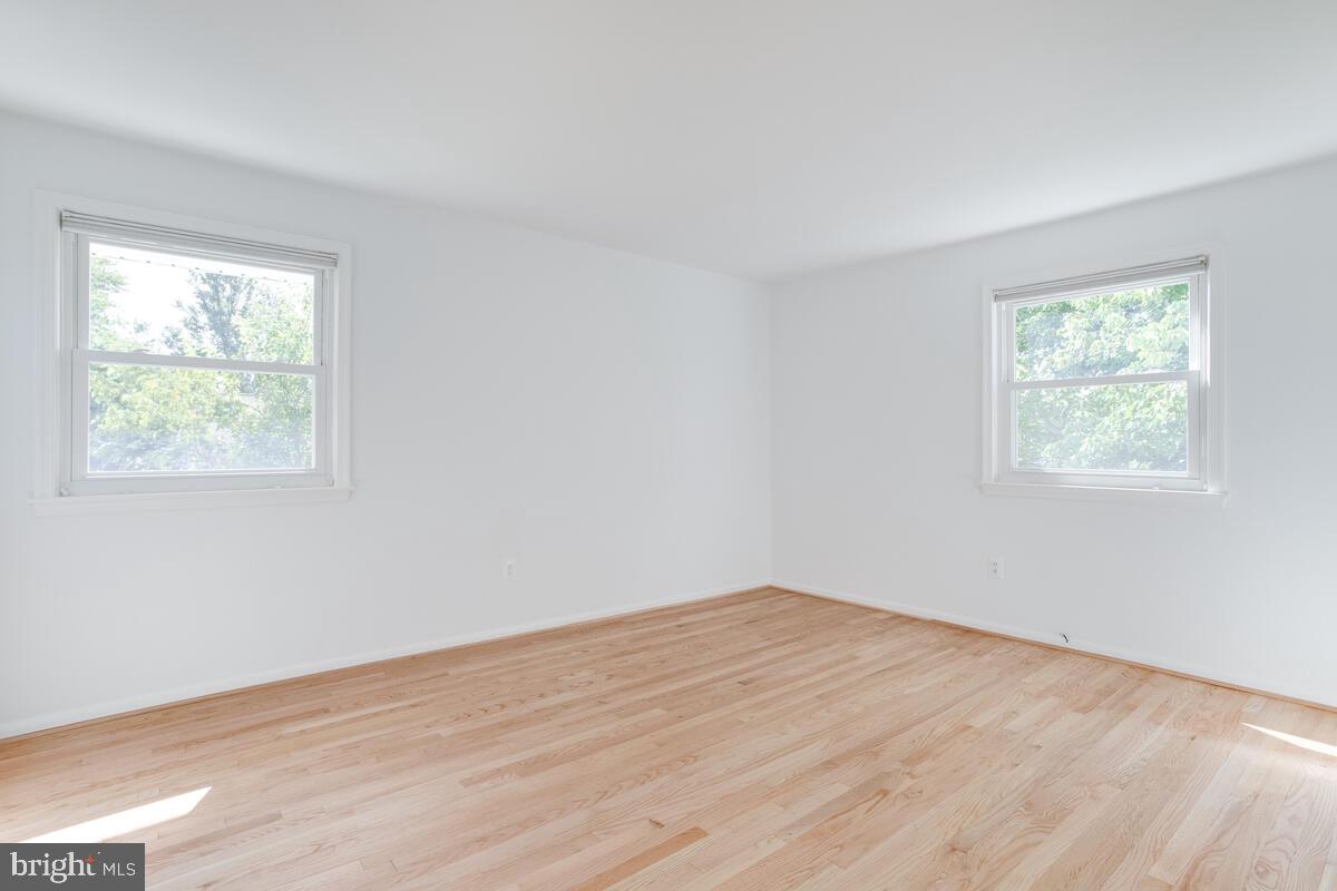 CALVERTON - Residential