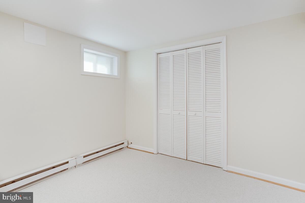 CALVERTON - Residential