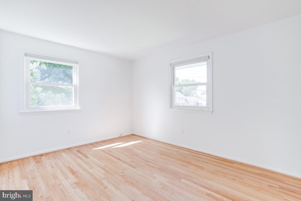 CALVERTON - Residential