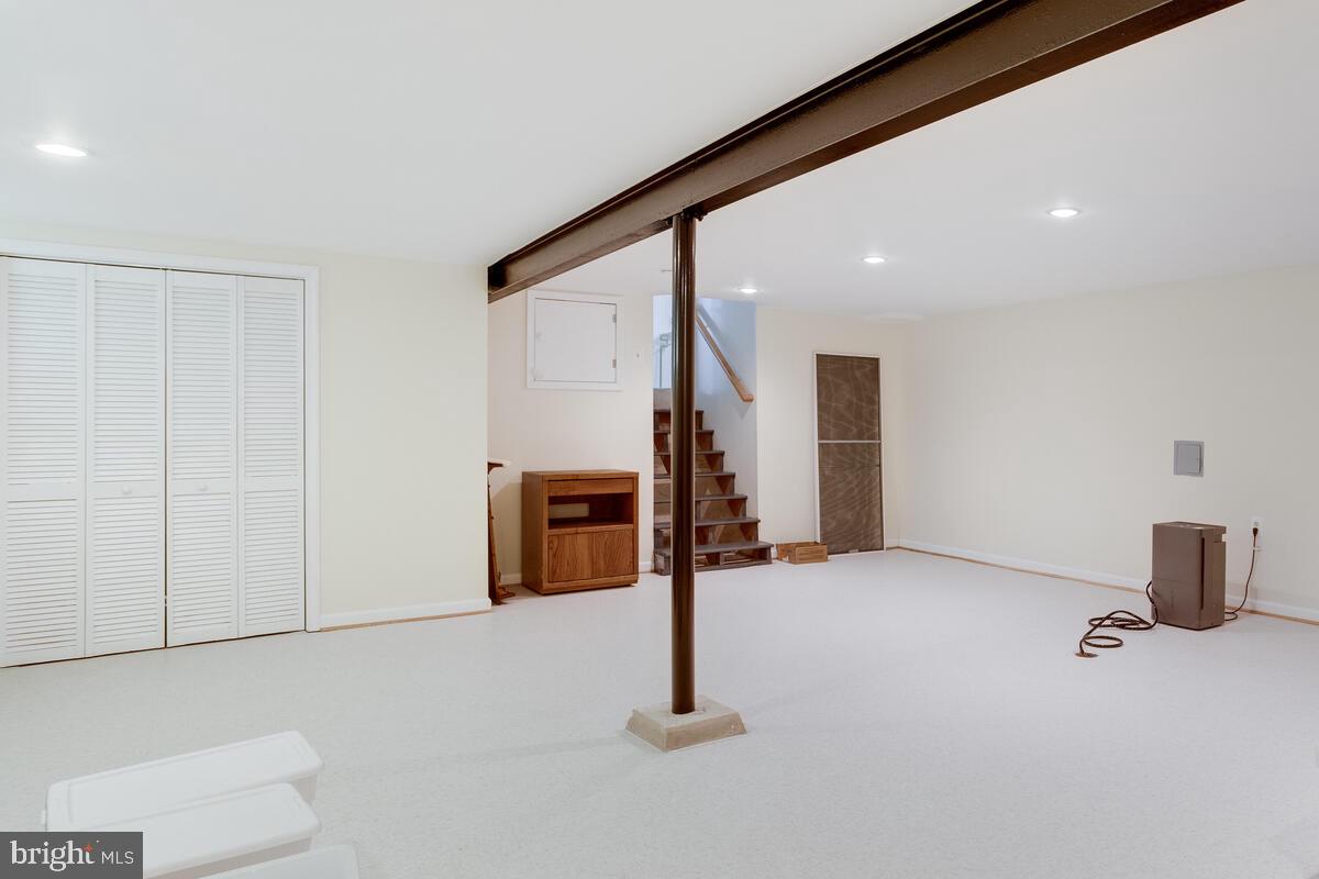 CALVERTON - Residential