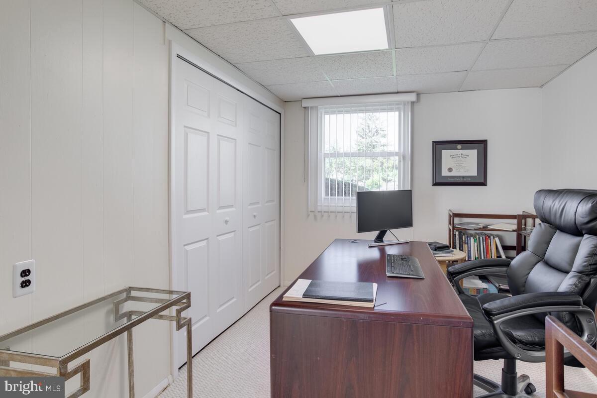 CALVERTON - Residential