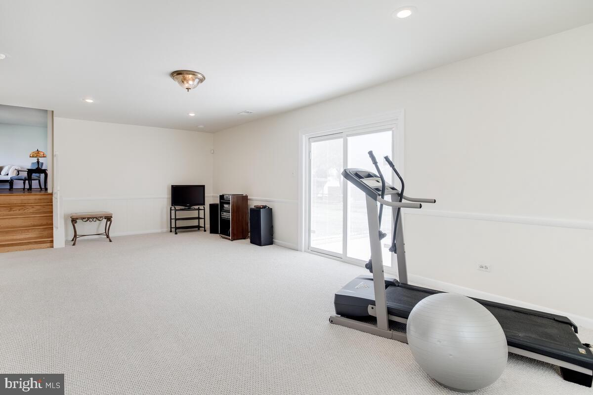 CALVERTON - Residential