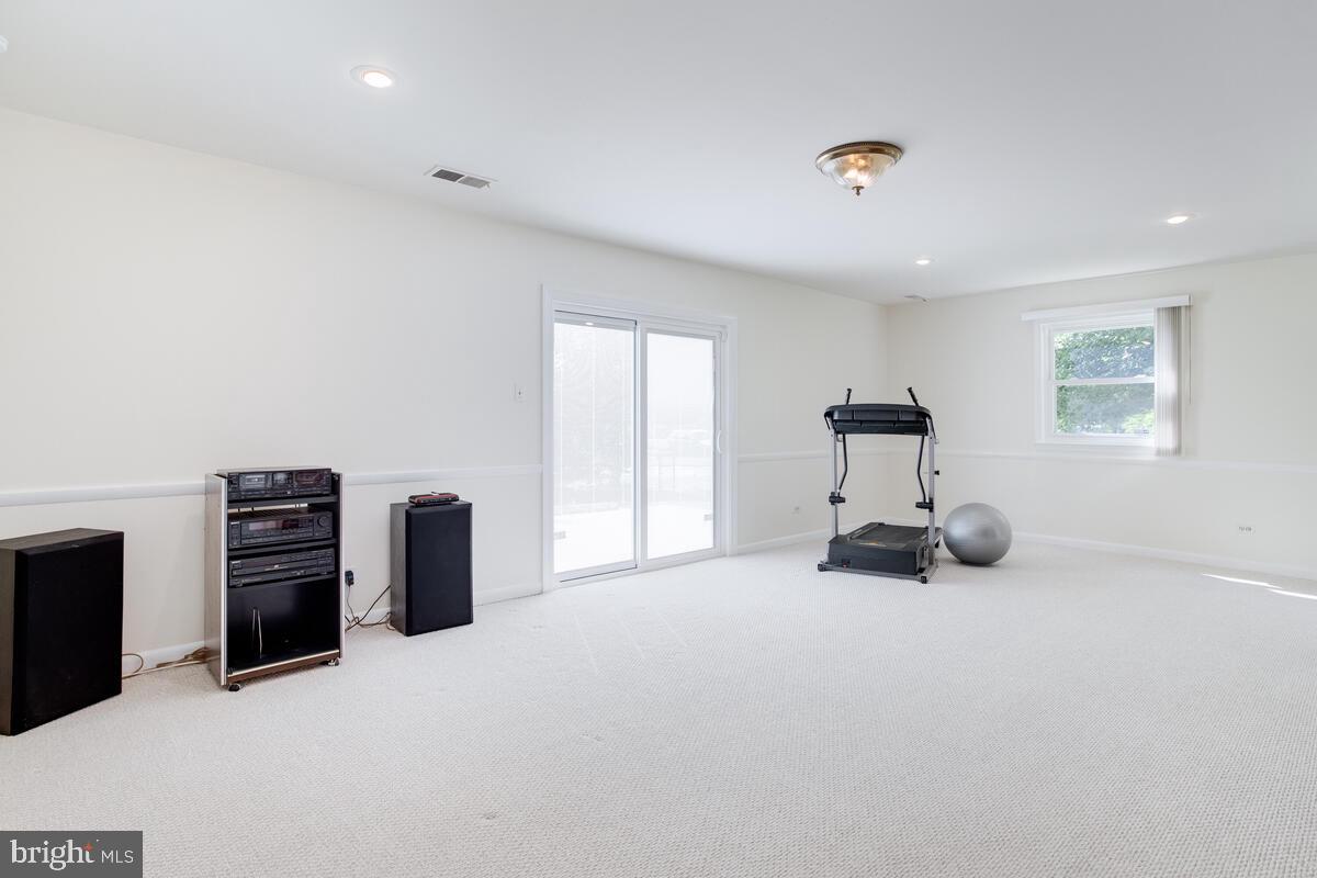 CALVERTON - Residential