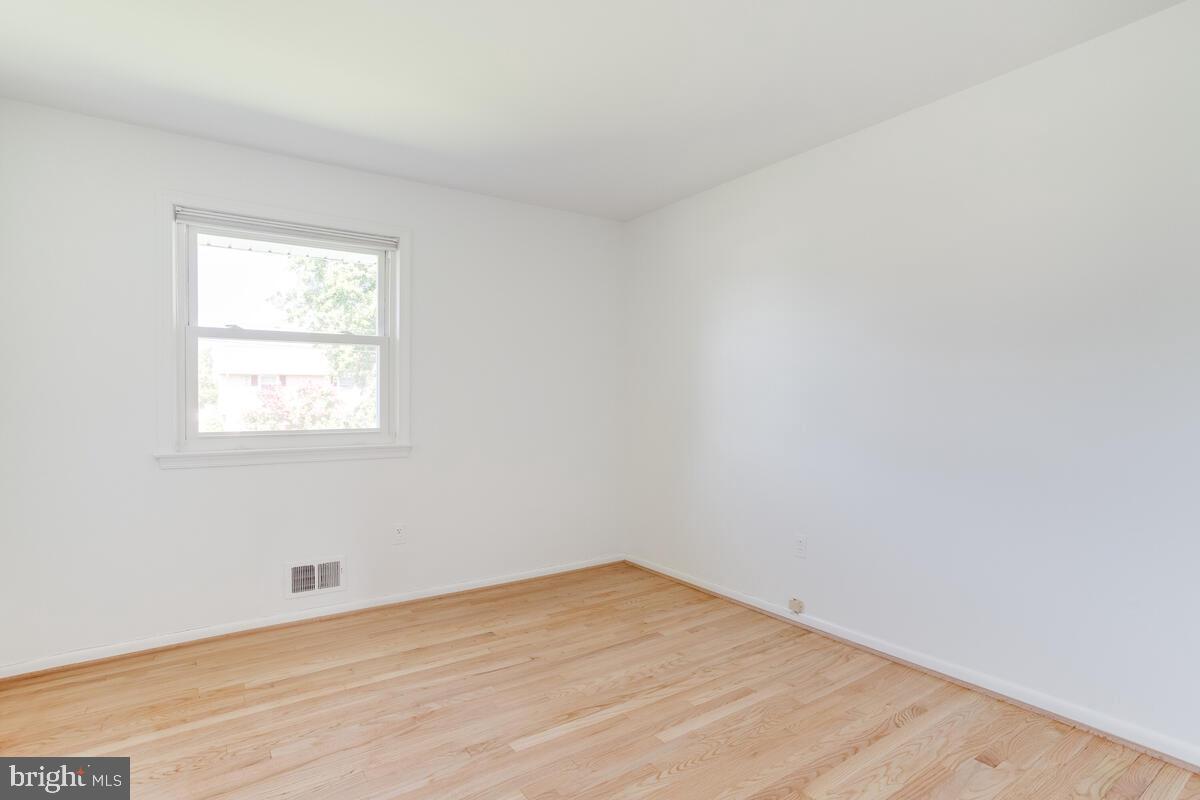 CALVERTON - Residential