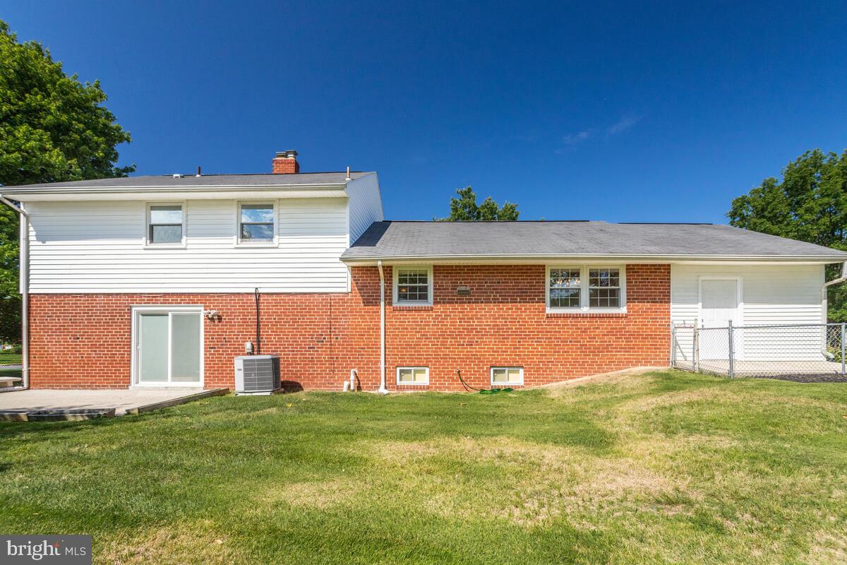 CALVERTON - Residential