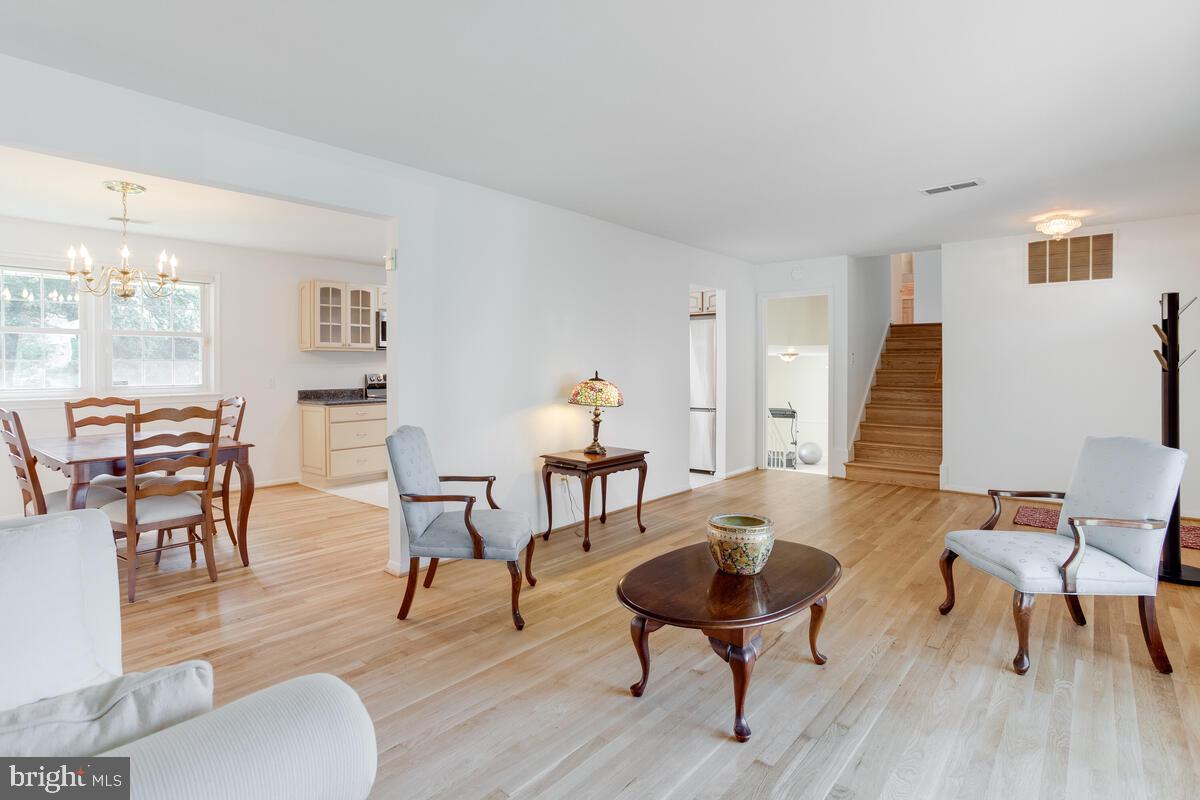 CALVERTON - Residential