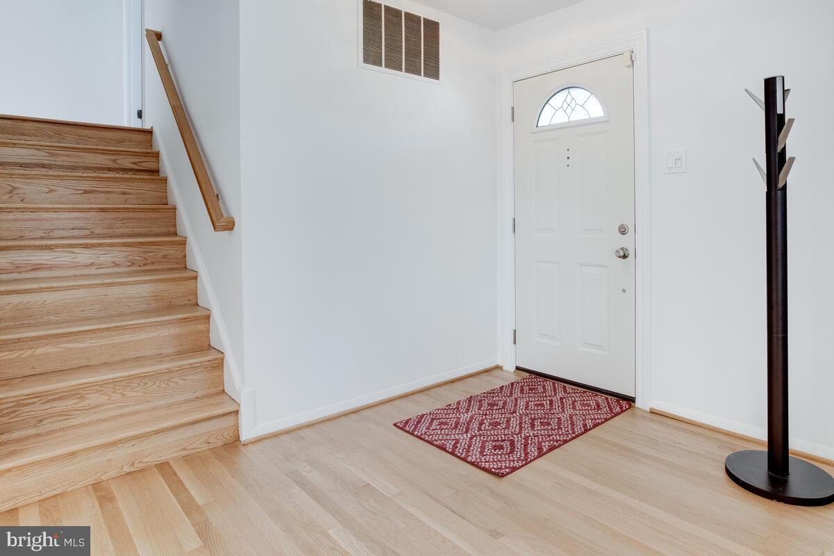 CALVERTON - Residential