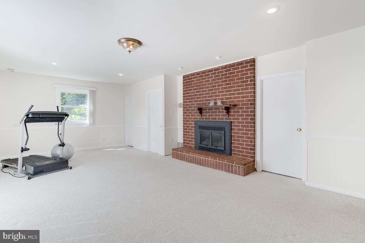 CALVERTON - Residential