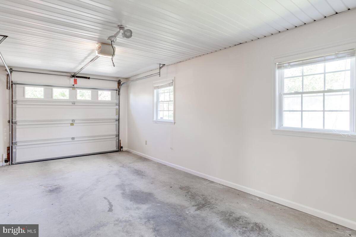 CALVERTON - Residential