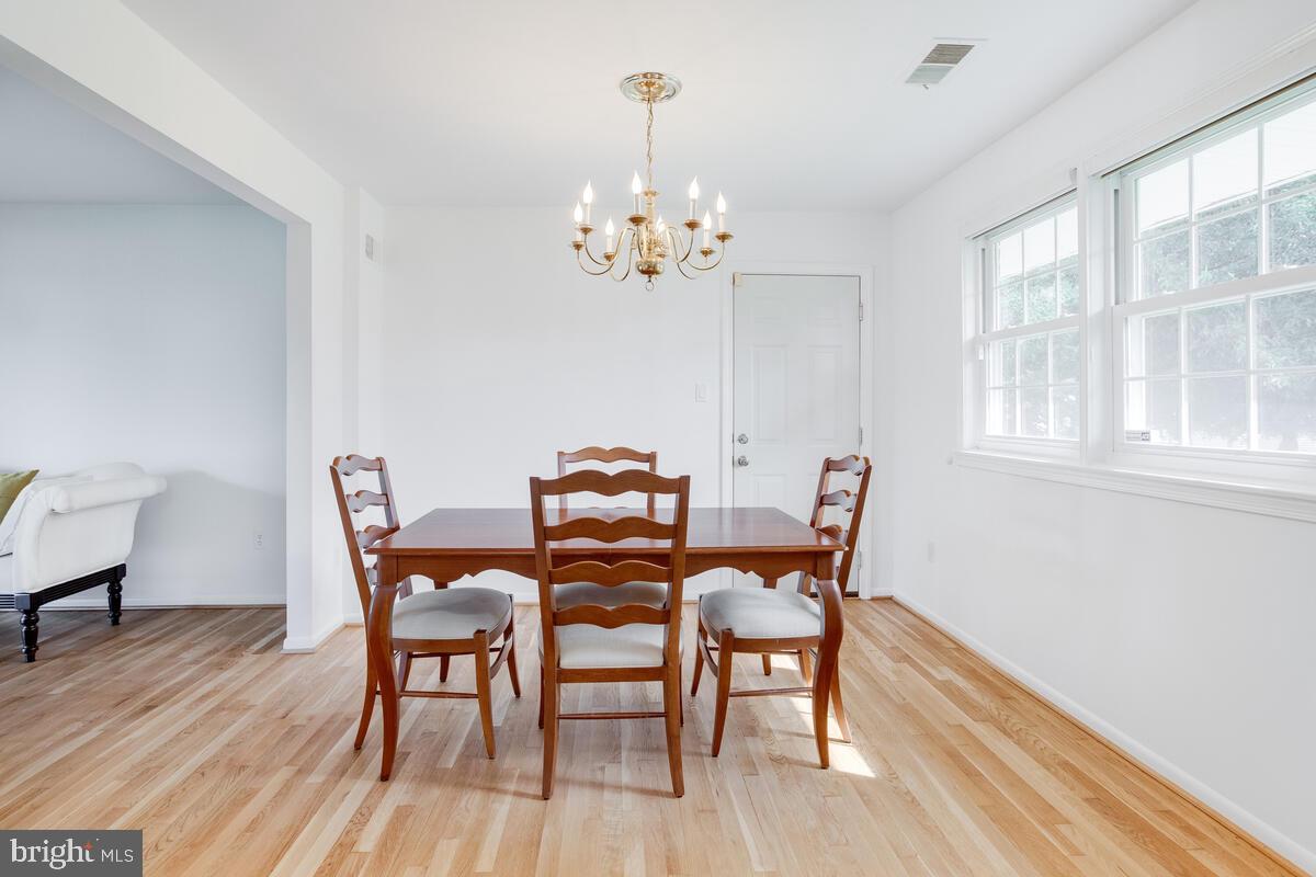 CALVERTON - Residential