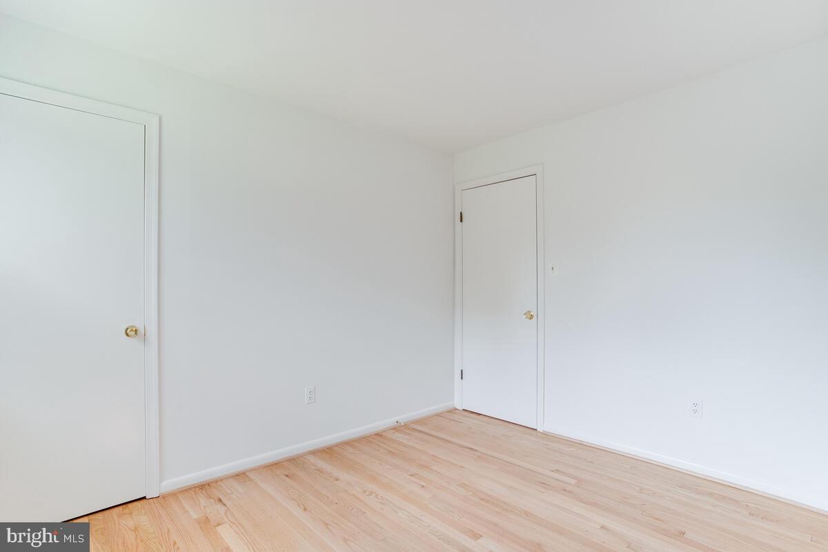 CALVERTON - Residential