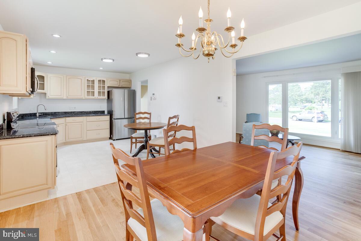 CALVERTON - Residential