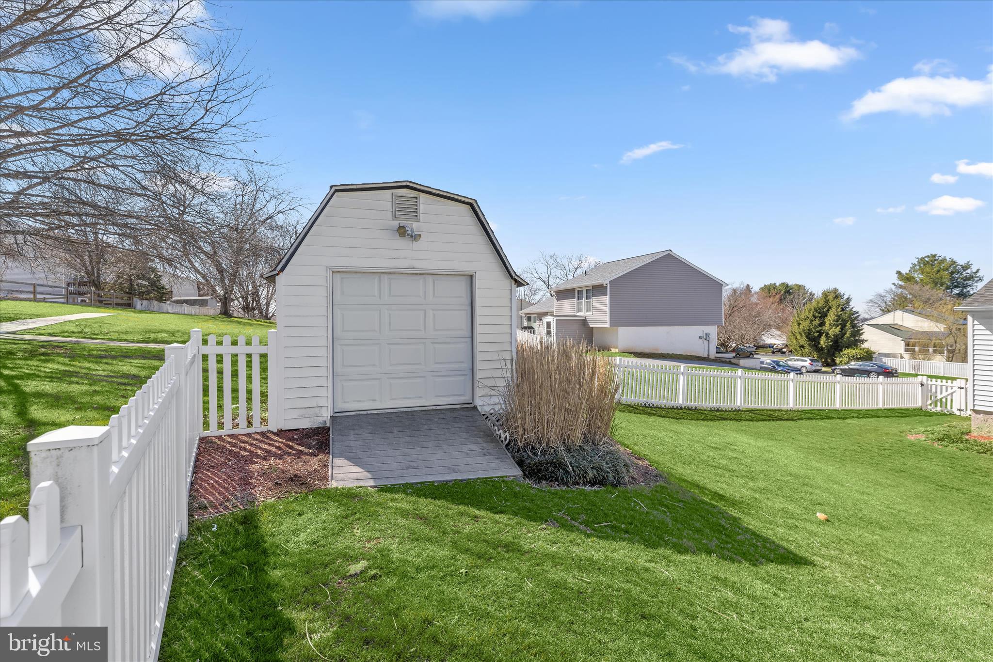 WASHINGTON CENTER - Residential