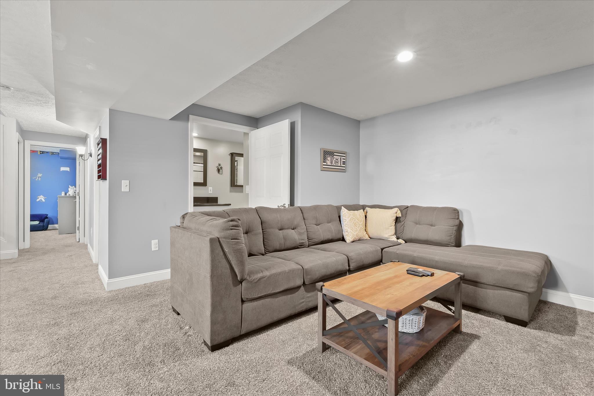 WASHINGTON CENTER - Residential