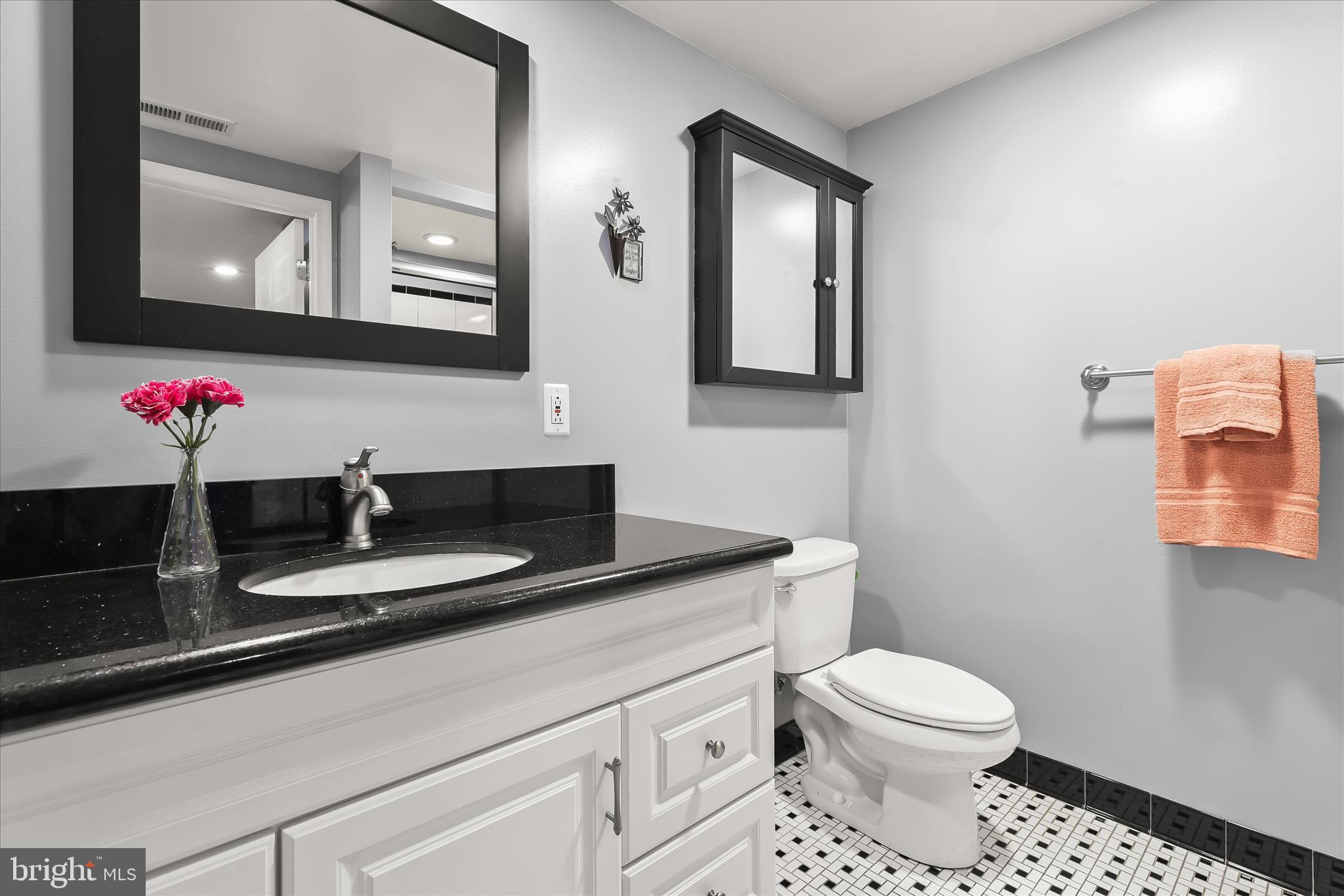 WASHINGTON CENTER - Residential