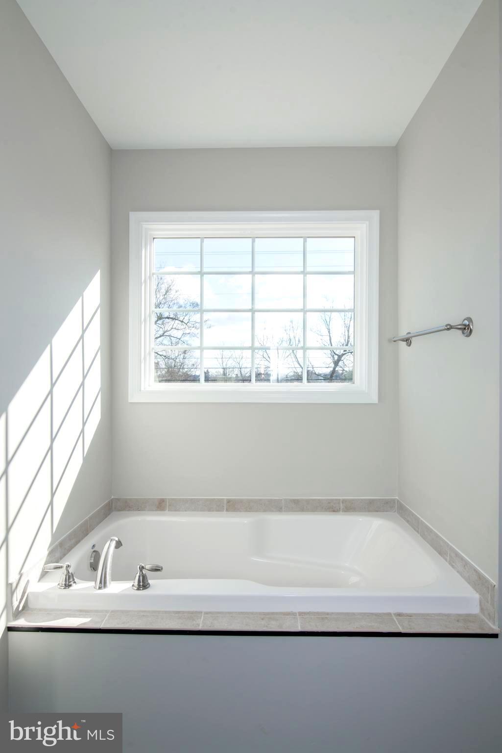 RED HILL - Residential