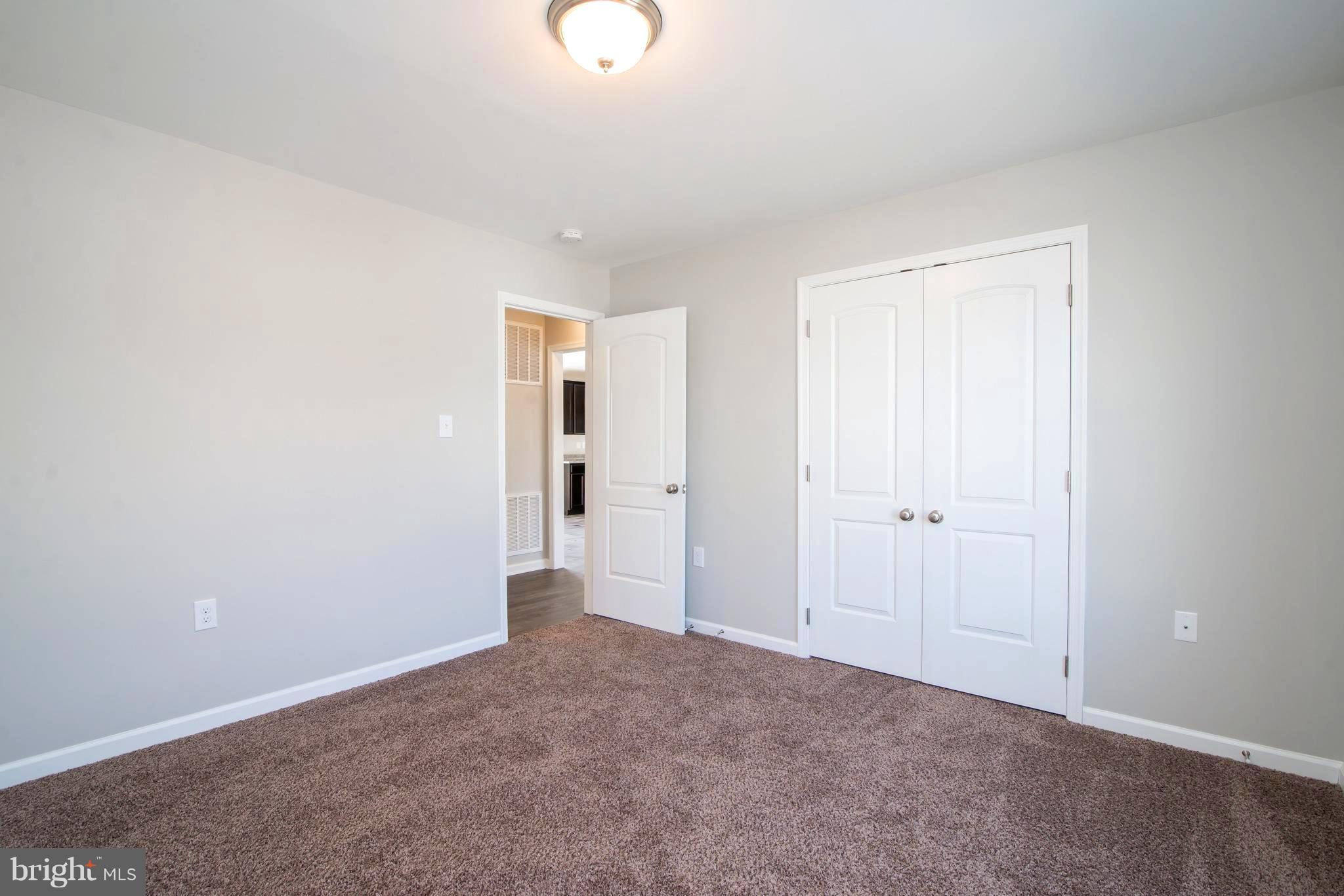 RED HILL - Residential