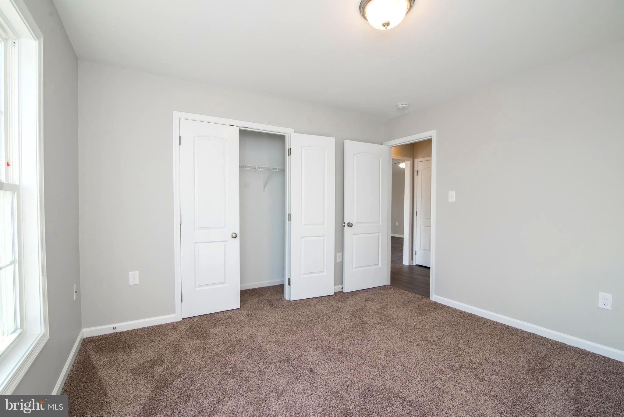 RED HILL - Residential