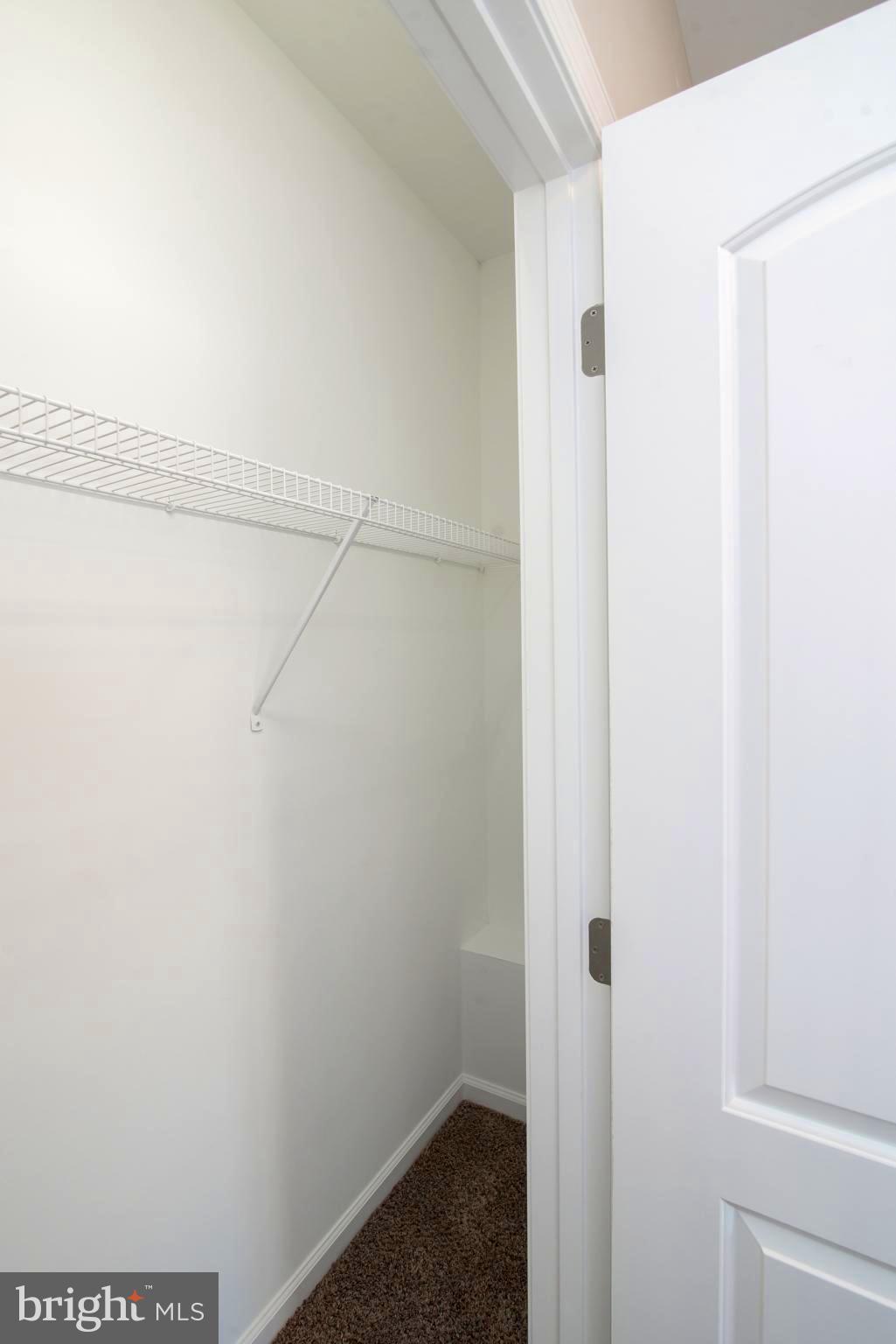 RED HILL - Residential