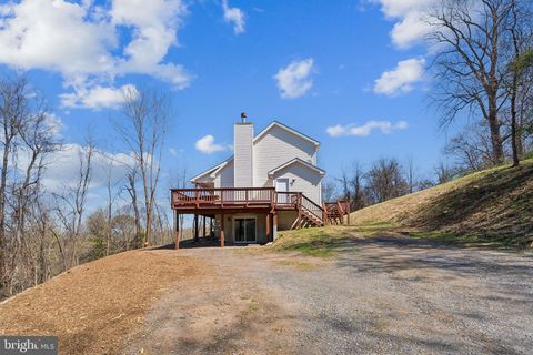 21 ZINN WAY LINDEN VA 22642