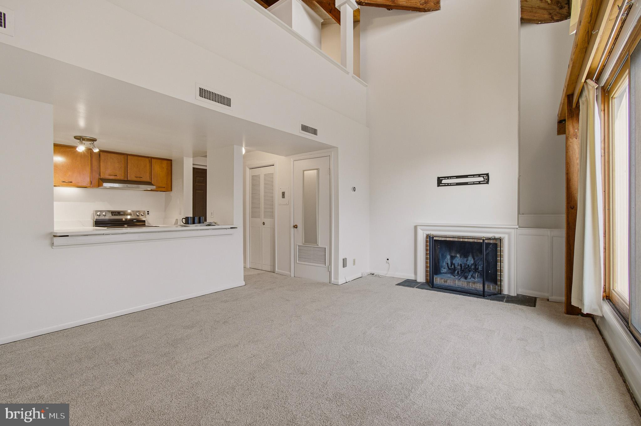 THE TECUMSEH - Residential Lease