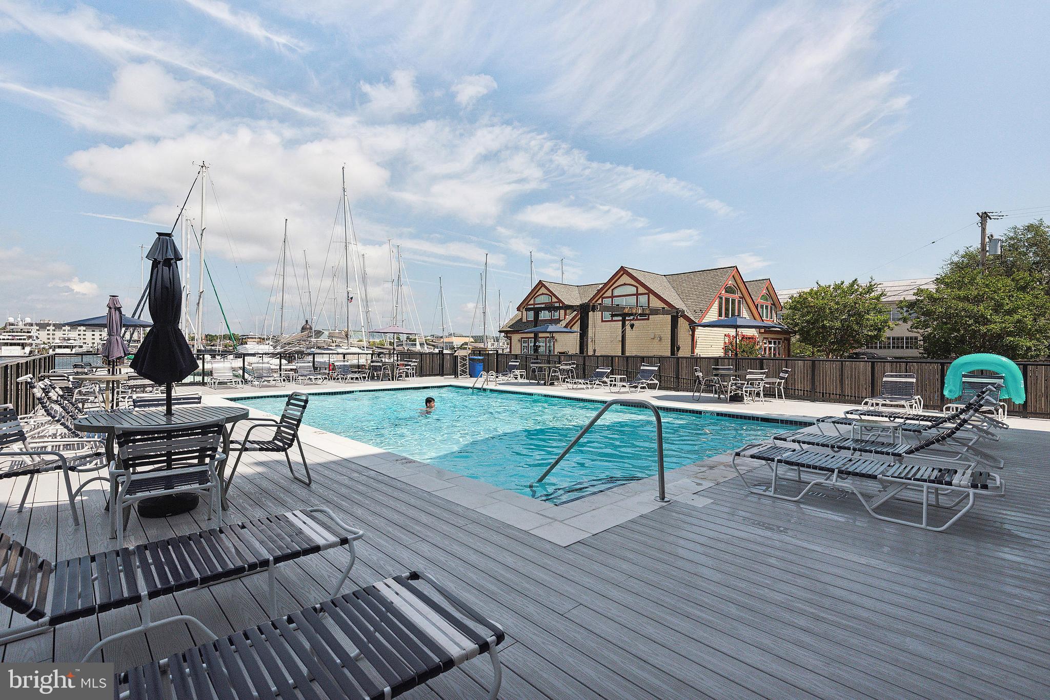 THE TECUMSEH - Residential Lease