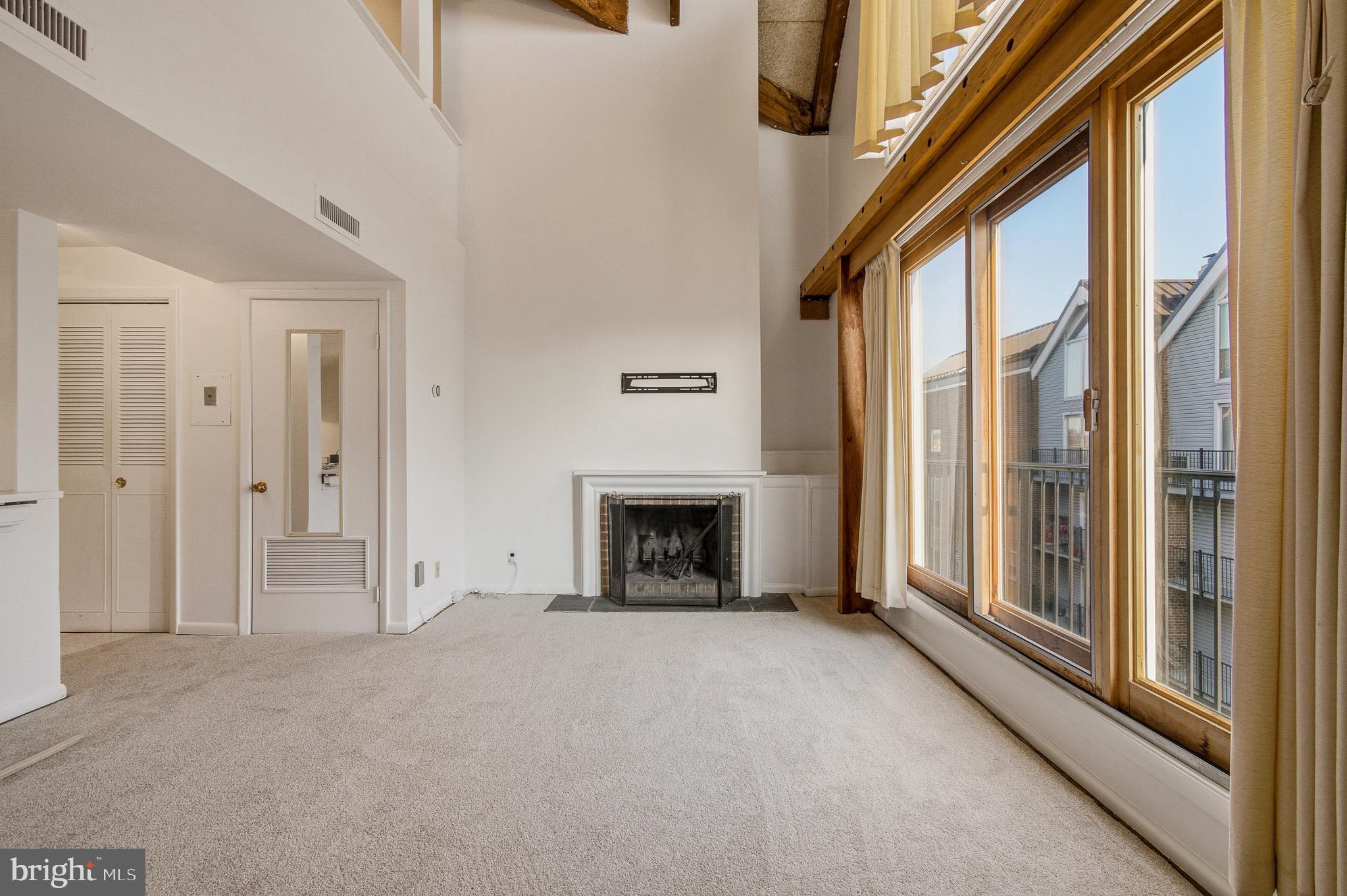 THE TECUMSEH - Residential Lease