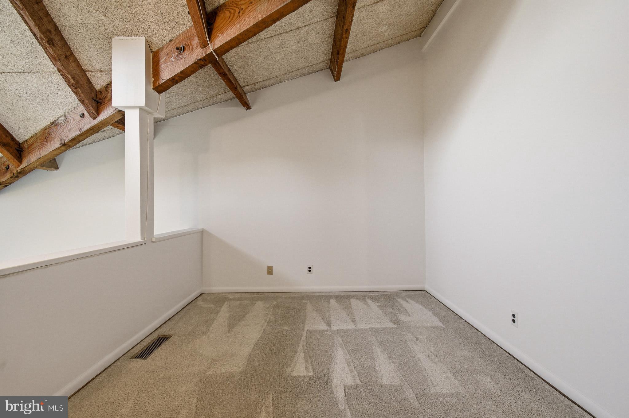 THE TECUMSEH - Residential Lease