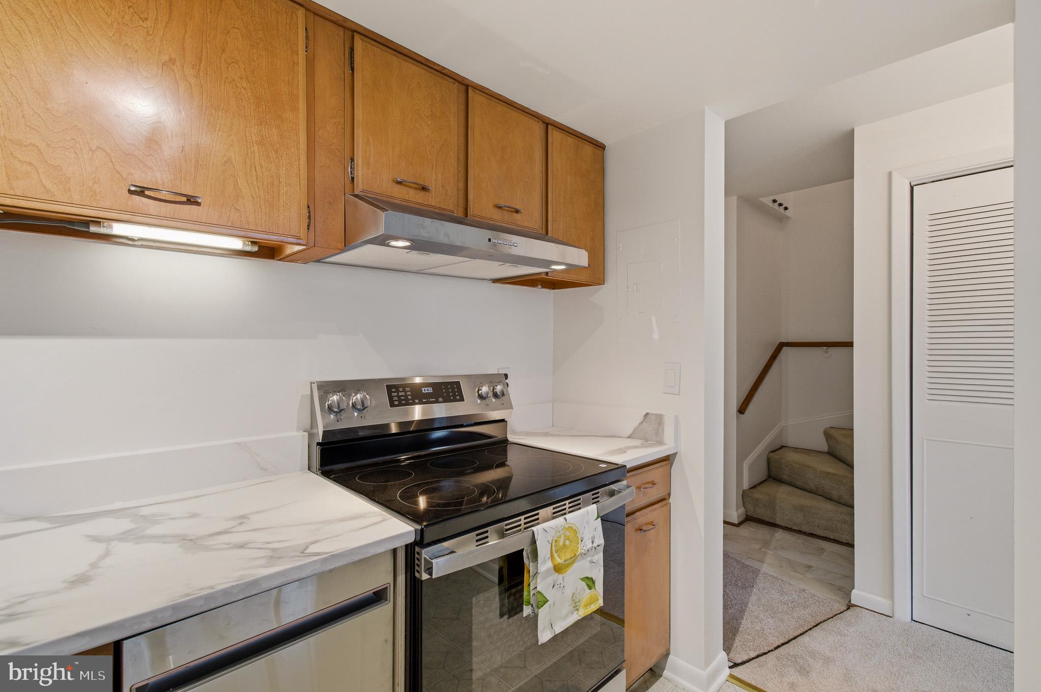 THE TECUMSEH - Residential Lease