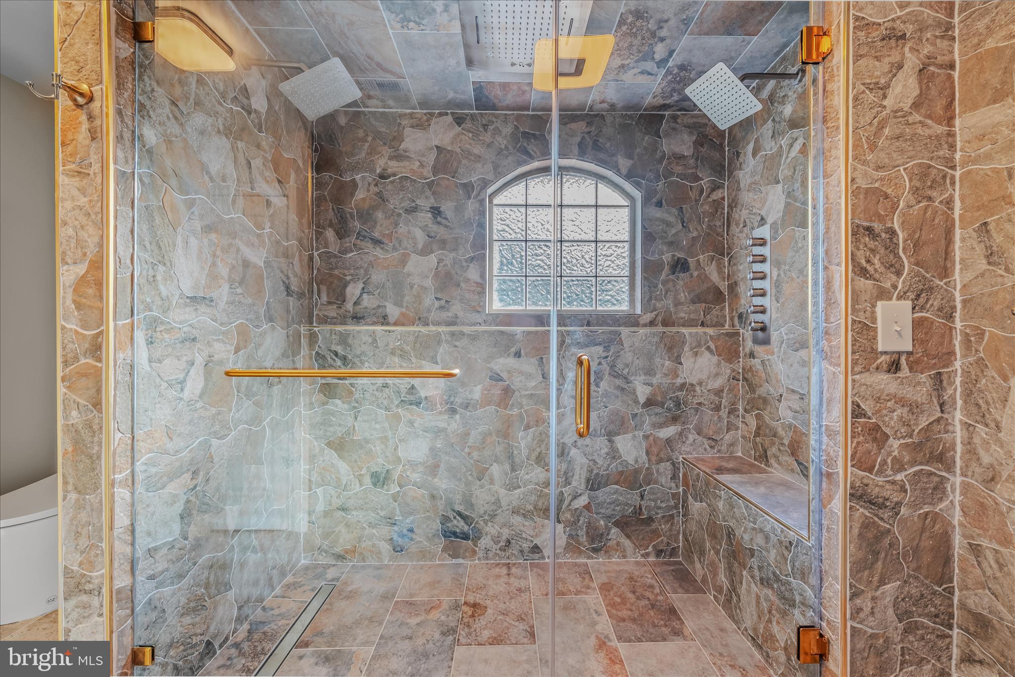 DEER MOUNTAIN - Residential