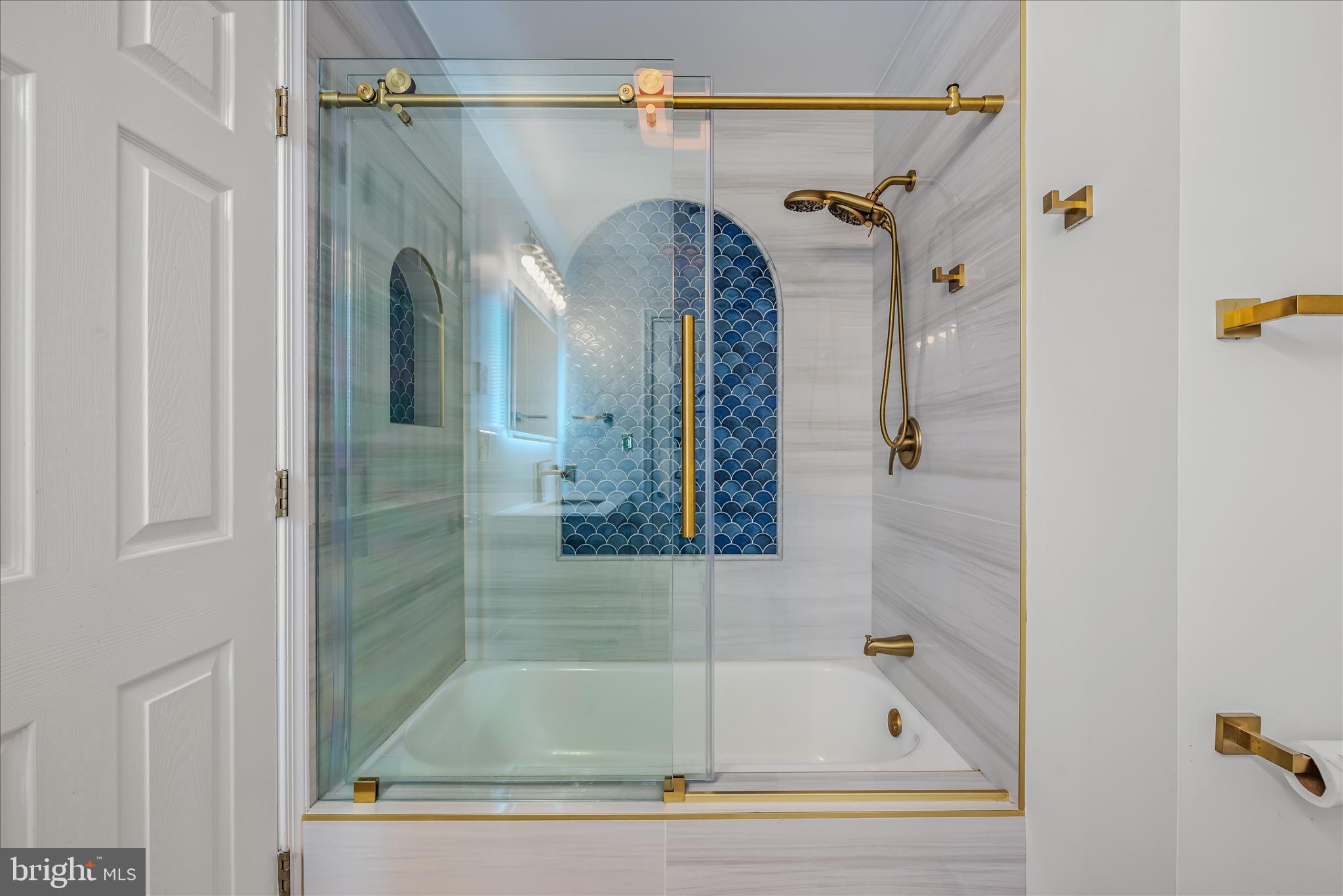 DEER MOUNTAIN - Residential