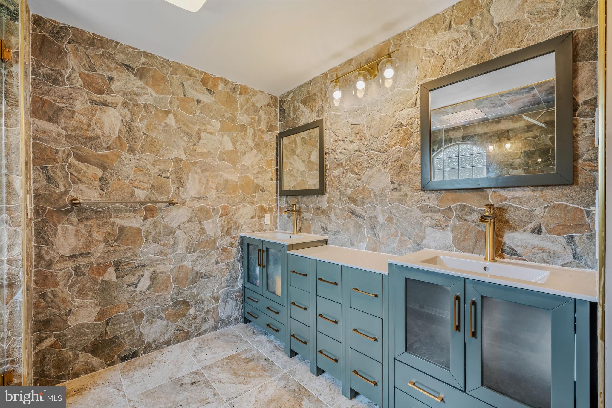 DEER MOUNTAIN - Residential