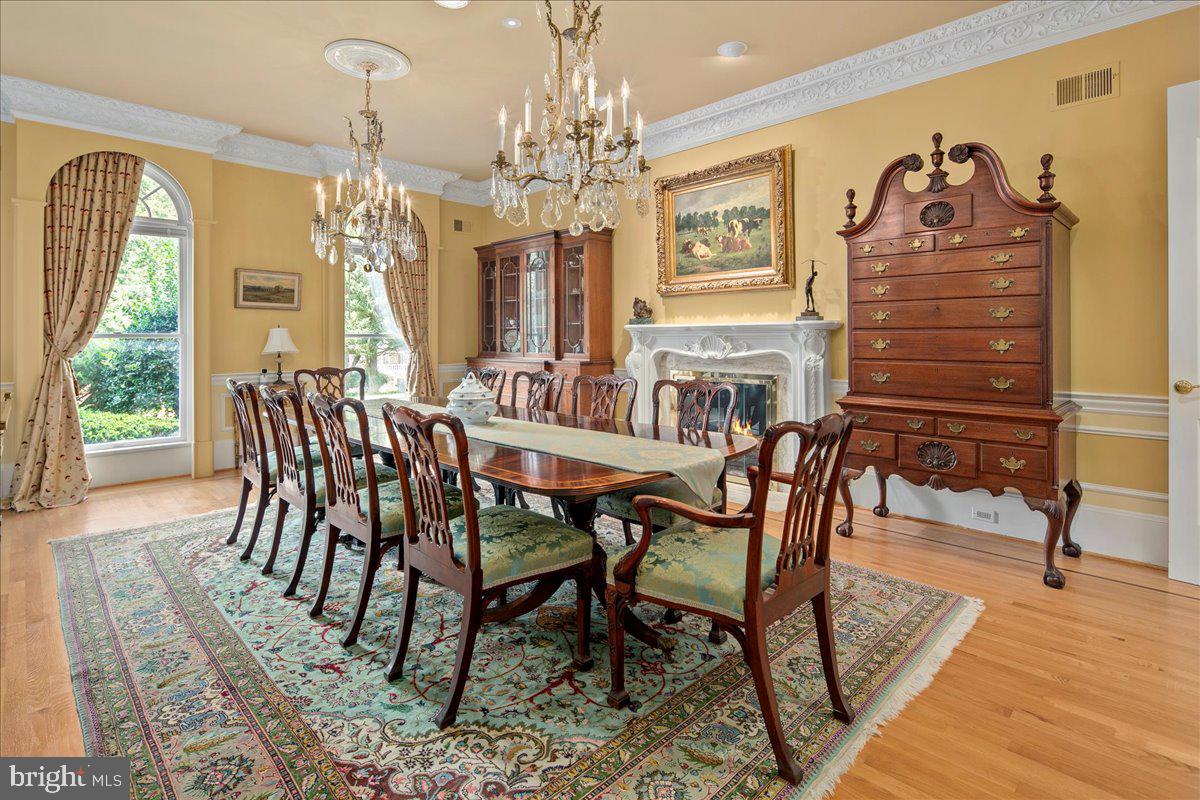 OAKMONT - Residential