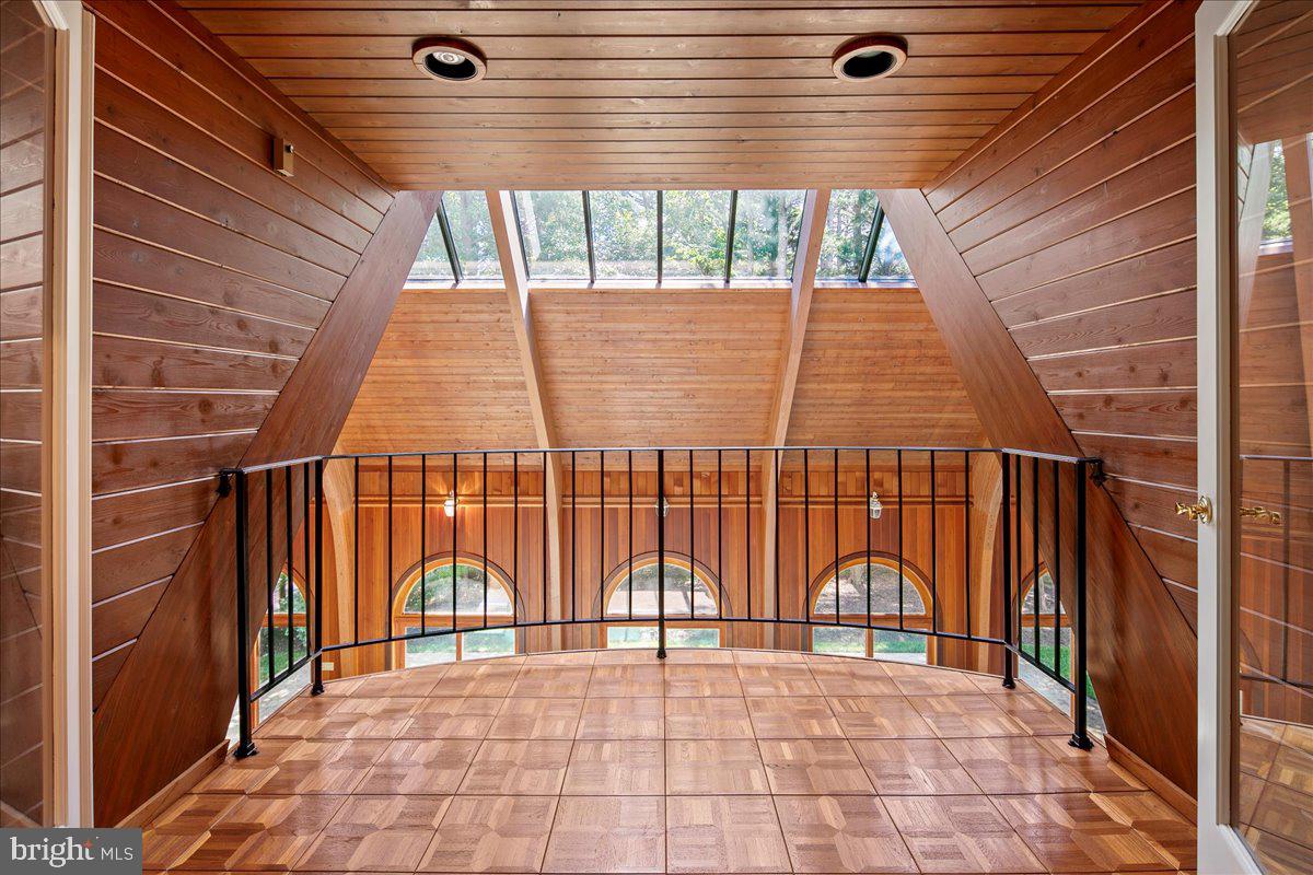 OAKMONT - Residential