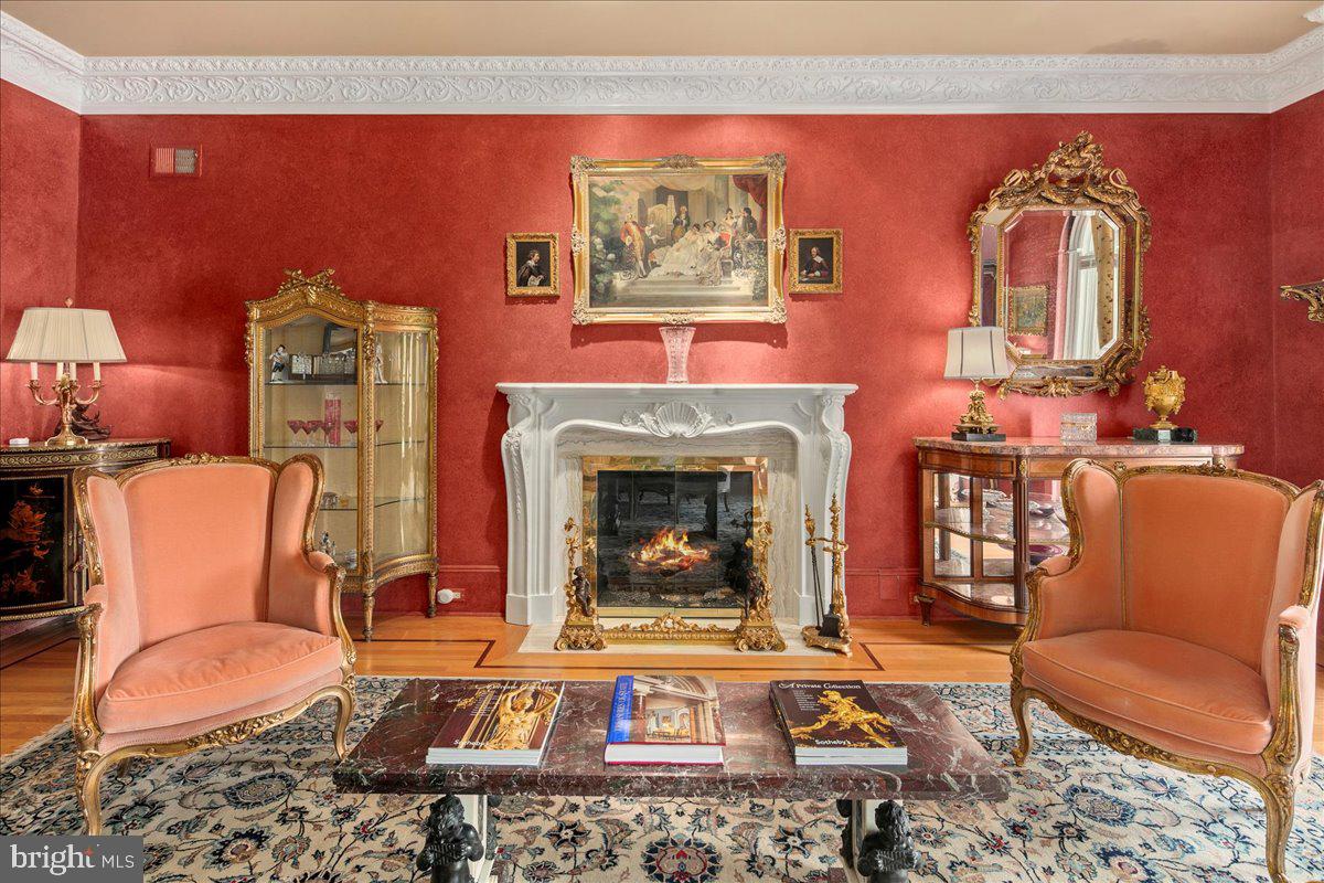 OAKMONT - Residential