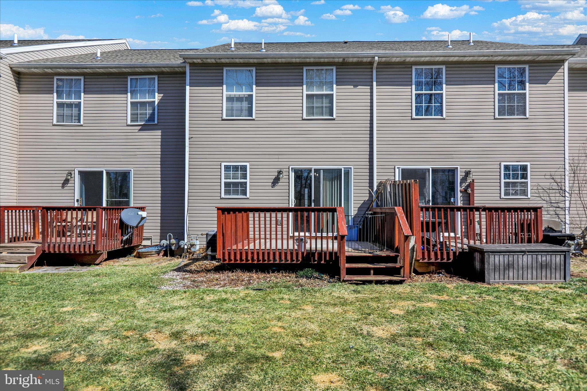 BLACKSMITH POINTE - Residential