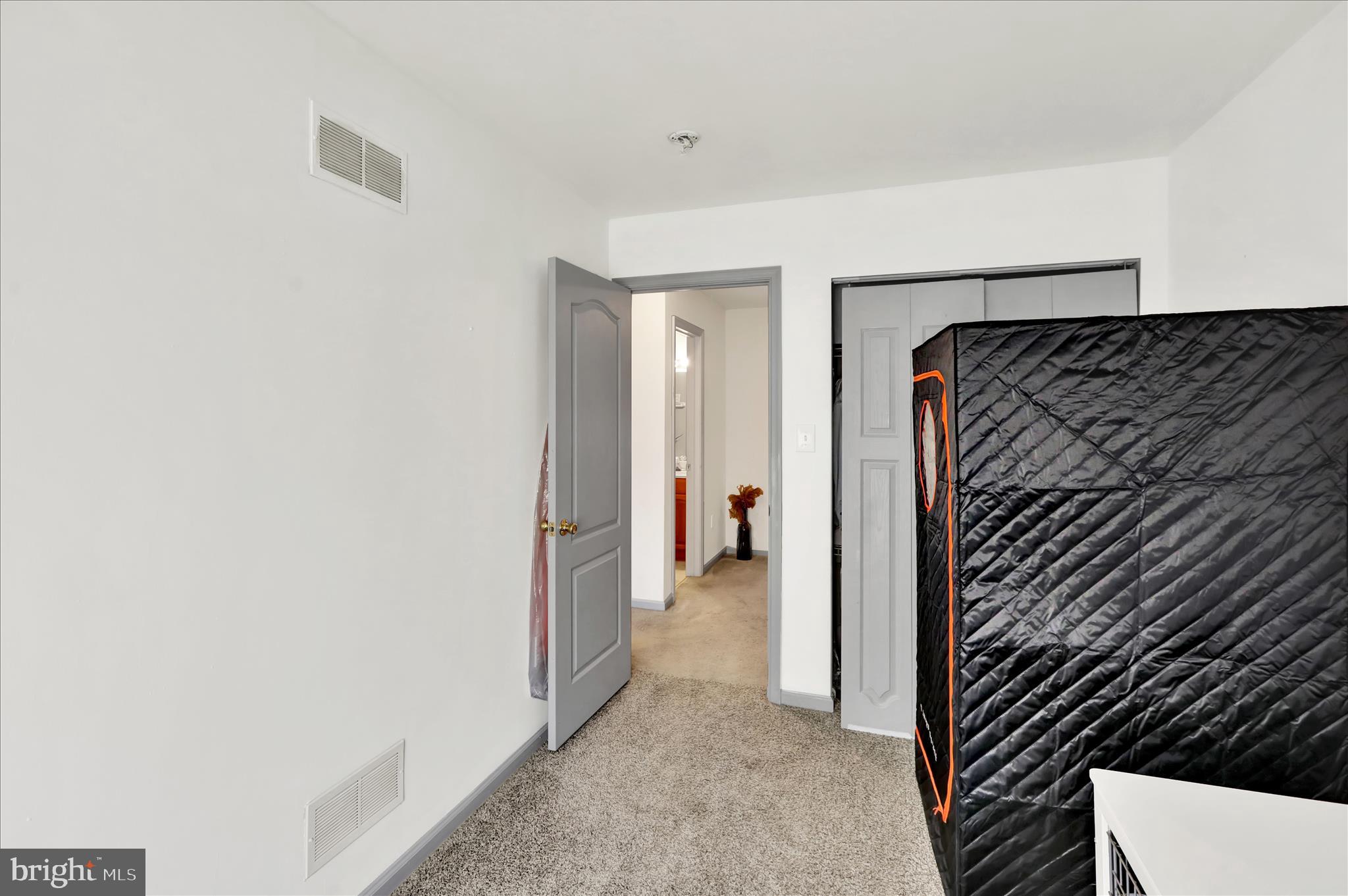 BLACKSMITH POINTE - Residential