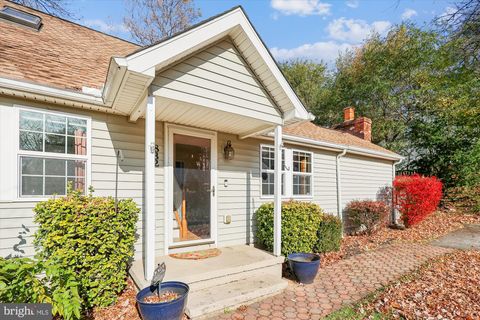 832 CLIFTON AVENUE ARNOLD MD 21012