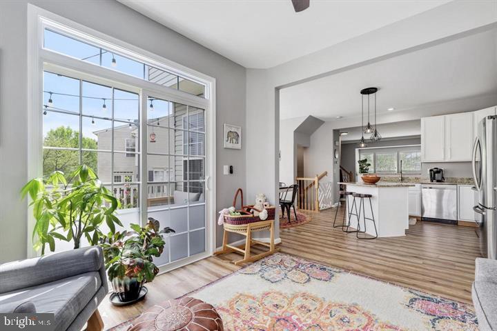 RIVERSIDE STATION - Residential Lease