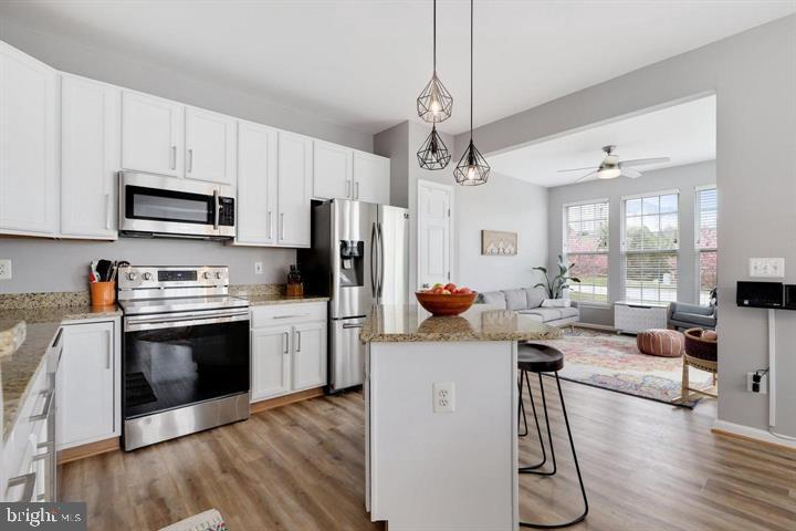 RIVERSIDE STATION - Residential Lease