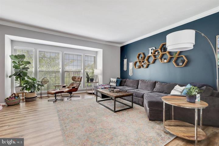 RIVERSIDE STATION - Residential Lease